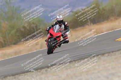 media/Sep-10-2022-SoCal Trackdays (Sat) [[a5bf35bb4a]]/Turn 6 (1140am)/